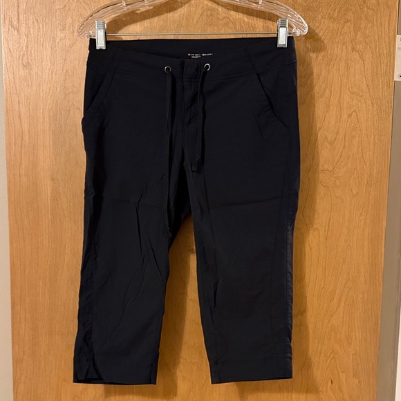 Columbia Pants - Columbia Black Omni-Shield Capri